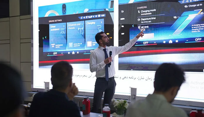 اولین کلاس آموزشی BMW iX1 در ایران